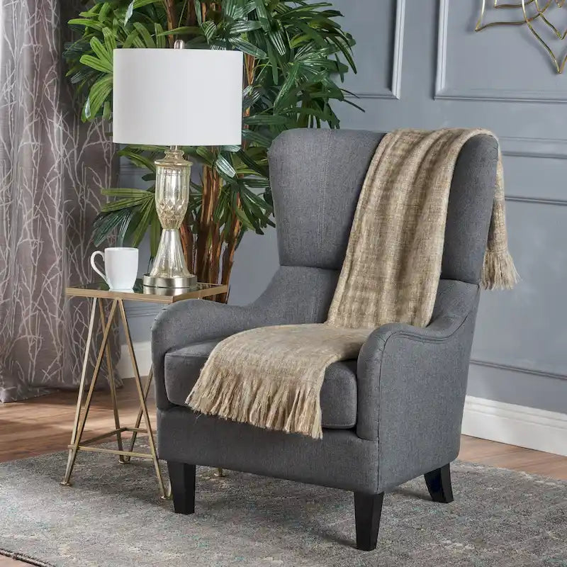 Fauteuil d'appoint dossier haut Charcoal 27 avec dossier à oreilles et pieds en bouleau