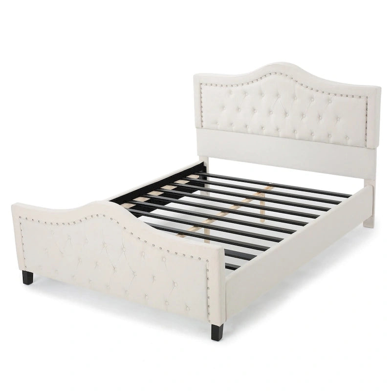 Lit plateforme "Queen Size" avec tête et pied de lit arqués, clous décoratifs et capitonnage