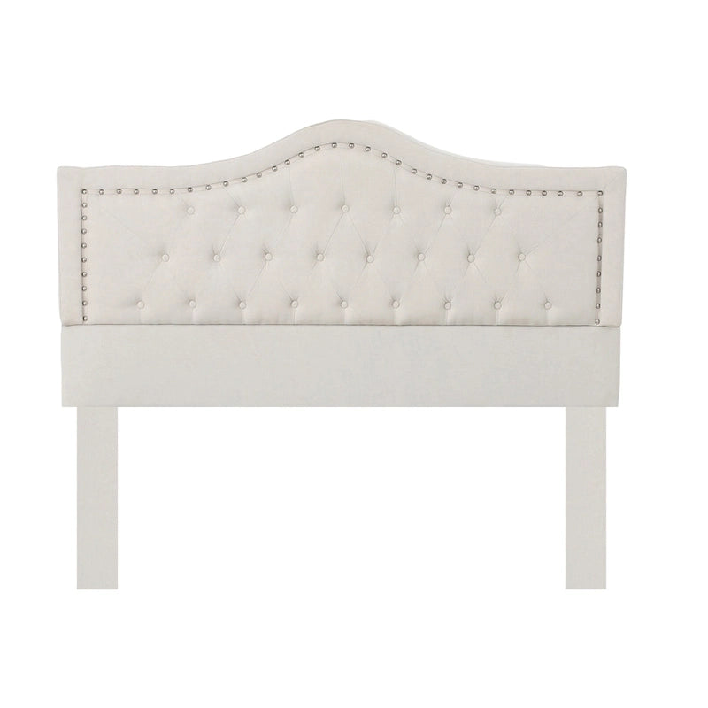 Lit plateforme "Queen Size" avec tête et pied de lit arqués, clous décoratifs et capitonnage