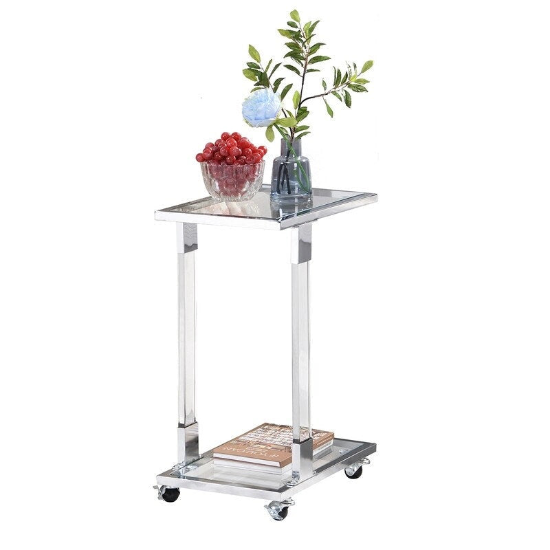 Table d'appoint contemporaine en forme de C Grondin avec plateau en verre trempé, structure en acier et acrylique, roulettes verrouillables