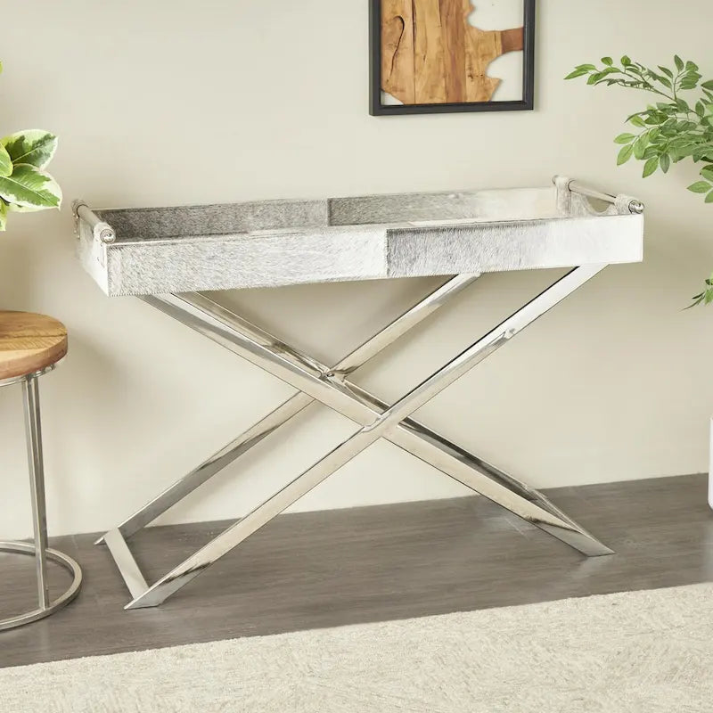 Table d'appoint en cuir pleine fleur gris avec pieds argentés en diagonale, 1-2 personnes
